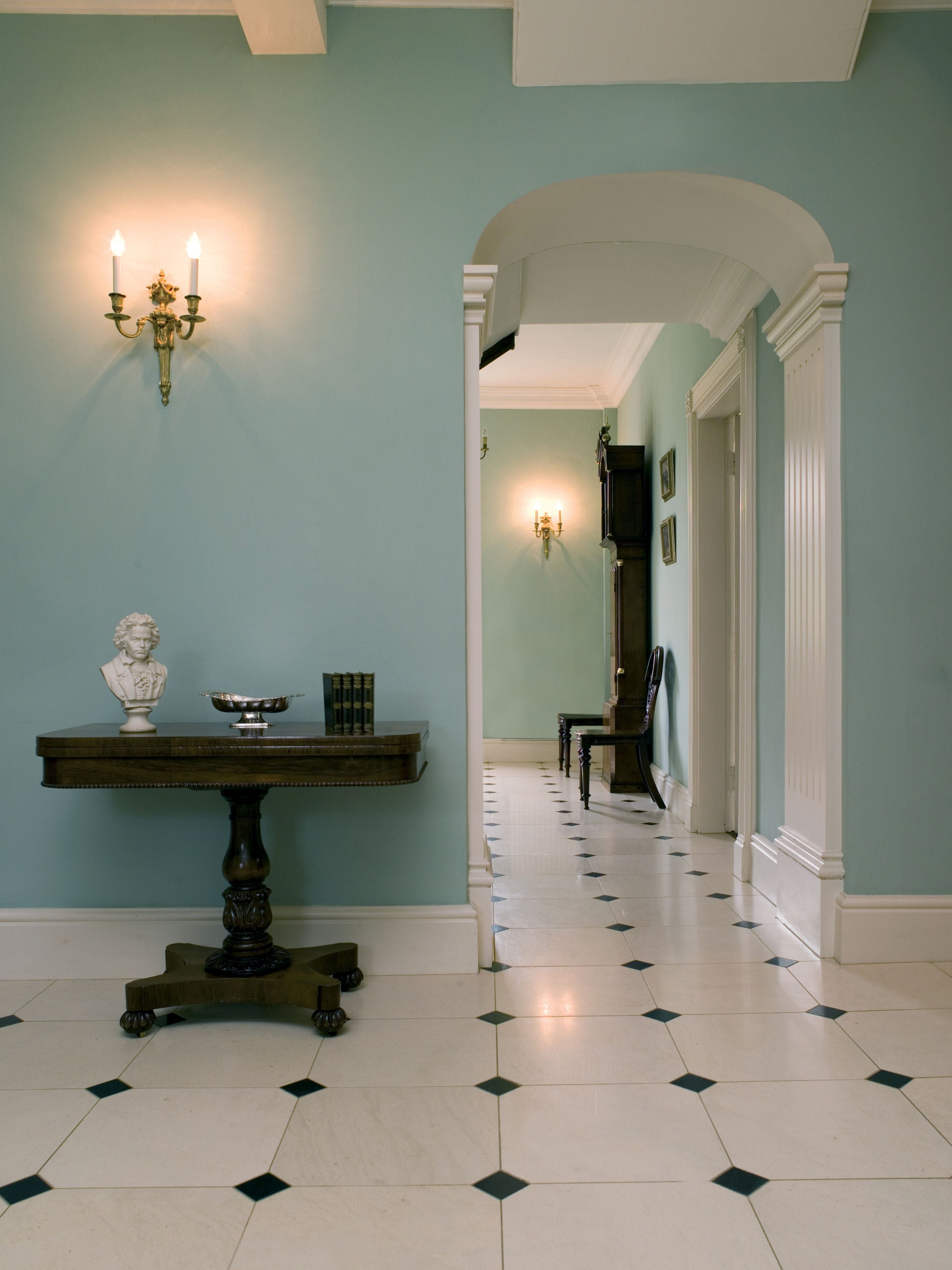 Lax Honed Limestone Octagon
