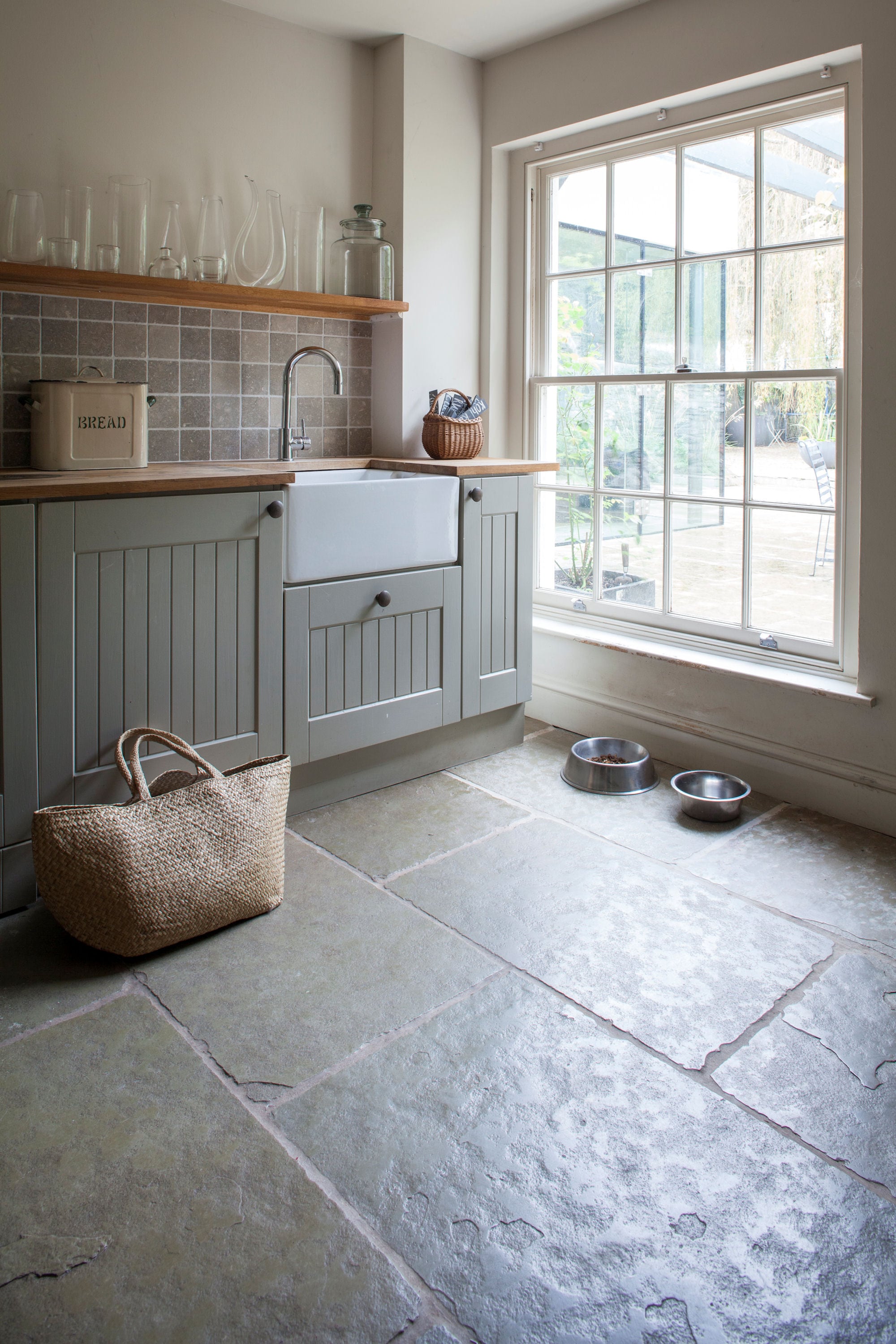 Raja Brushed Limestone