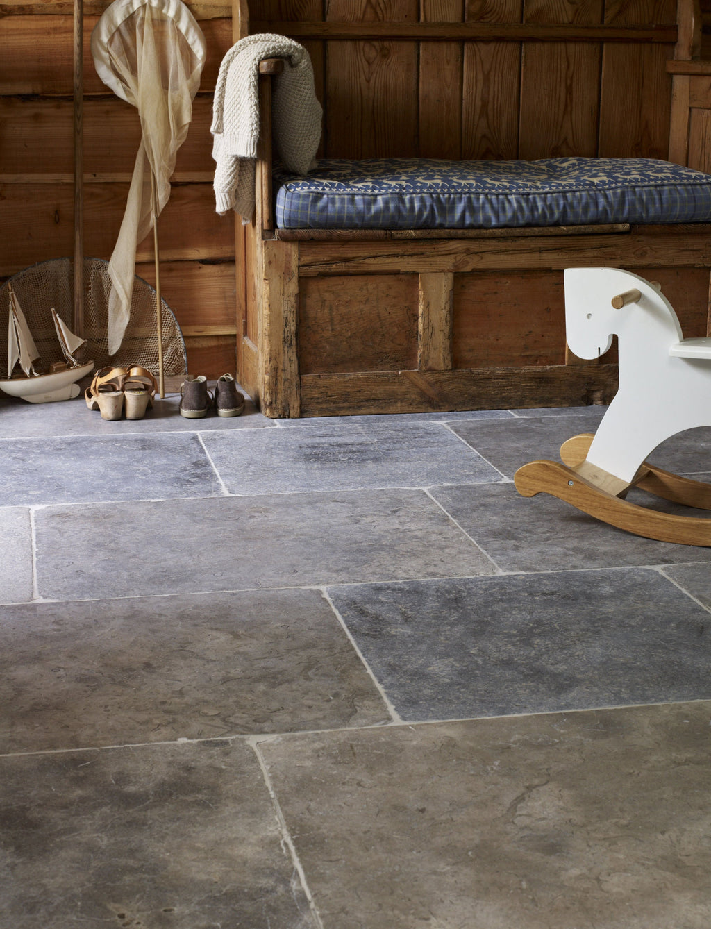 Como Tumbled Limestone