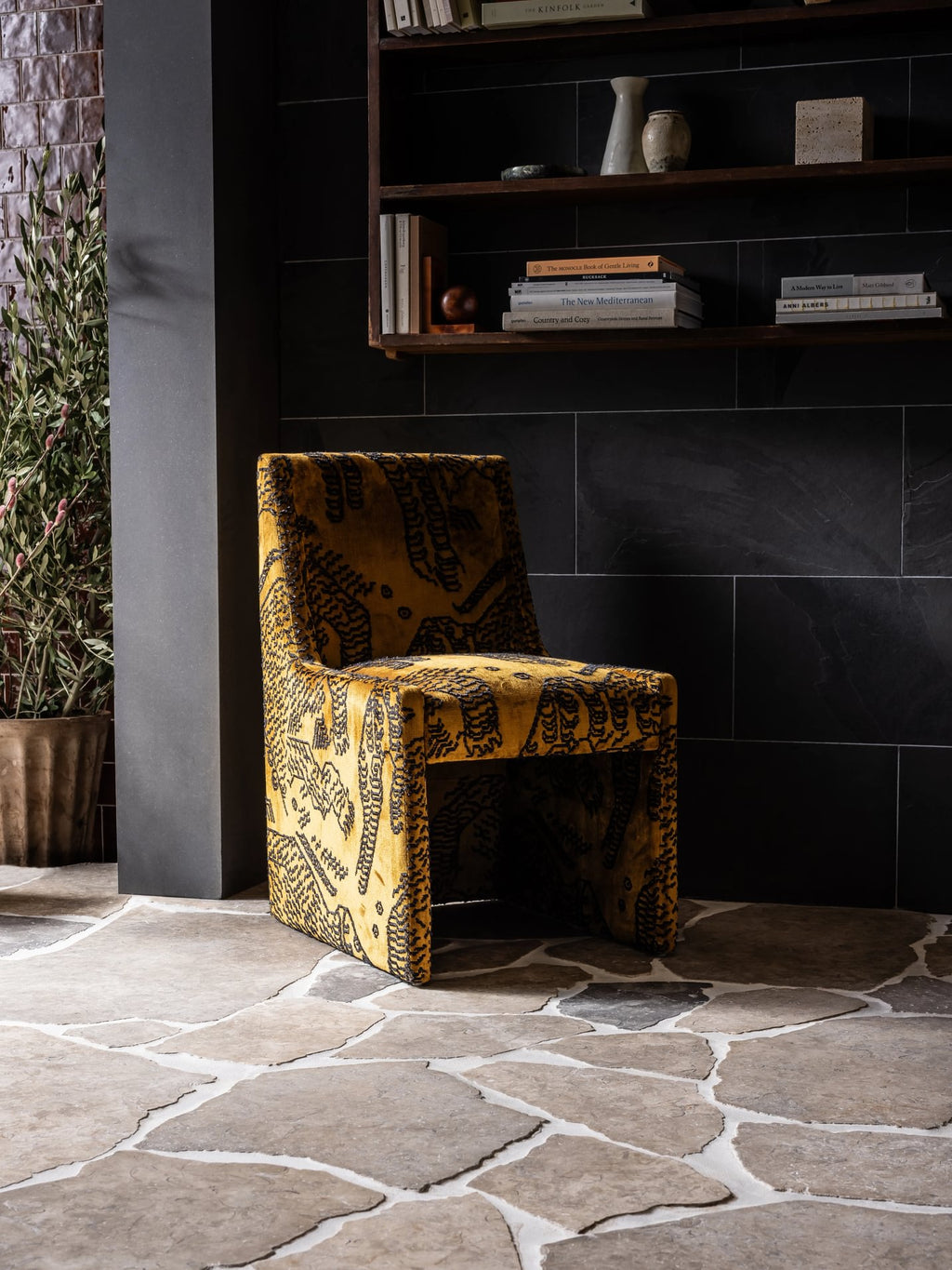 Como Tumbled Limestone Crazy Paving