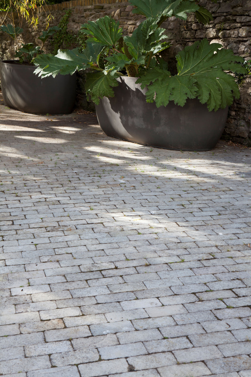 Taj Grey Tumbled Outdoor Limestone