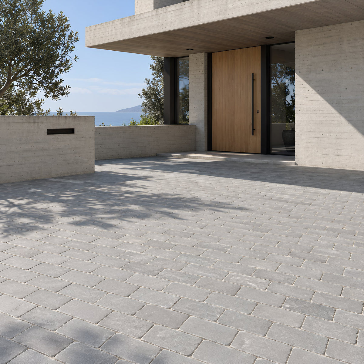 Ballanstone Tumbled Outdoor Limestone – Einfahrt eines Einfamilienhauses mit Garage