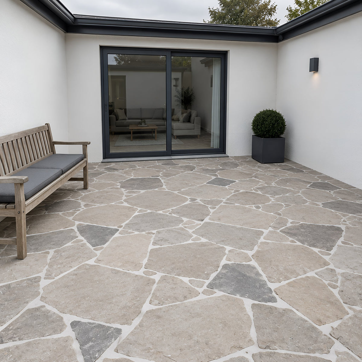 Como Tumbled Limestone Crazy Paving – Innenhof mit Natursteinpflaster