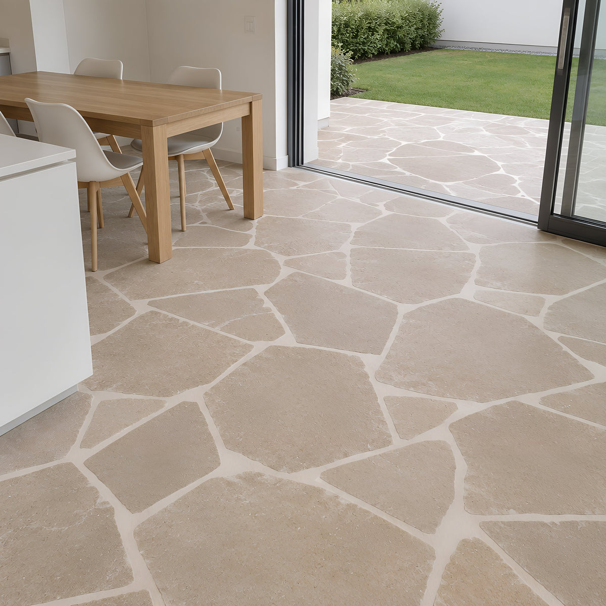 Dijon Tumbled Limestone Crazy Paving – Durchgehender Boden von innen nach außen