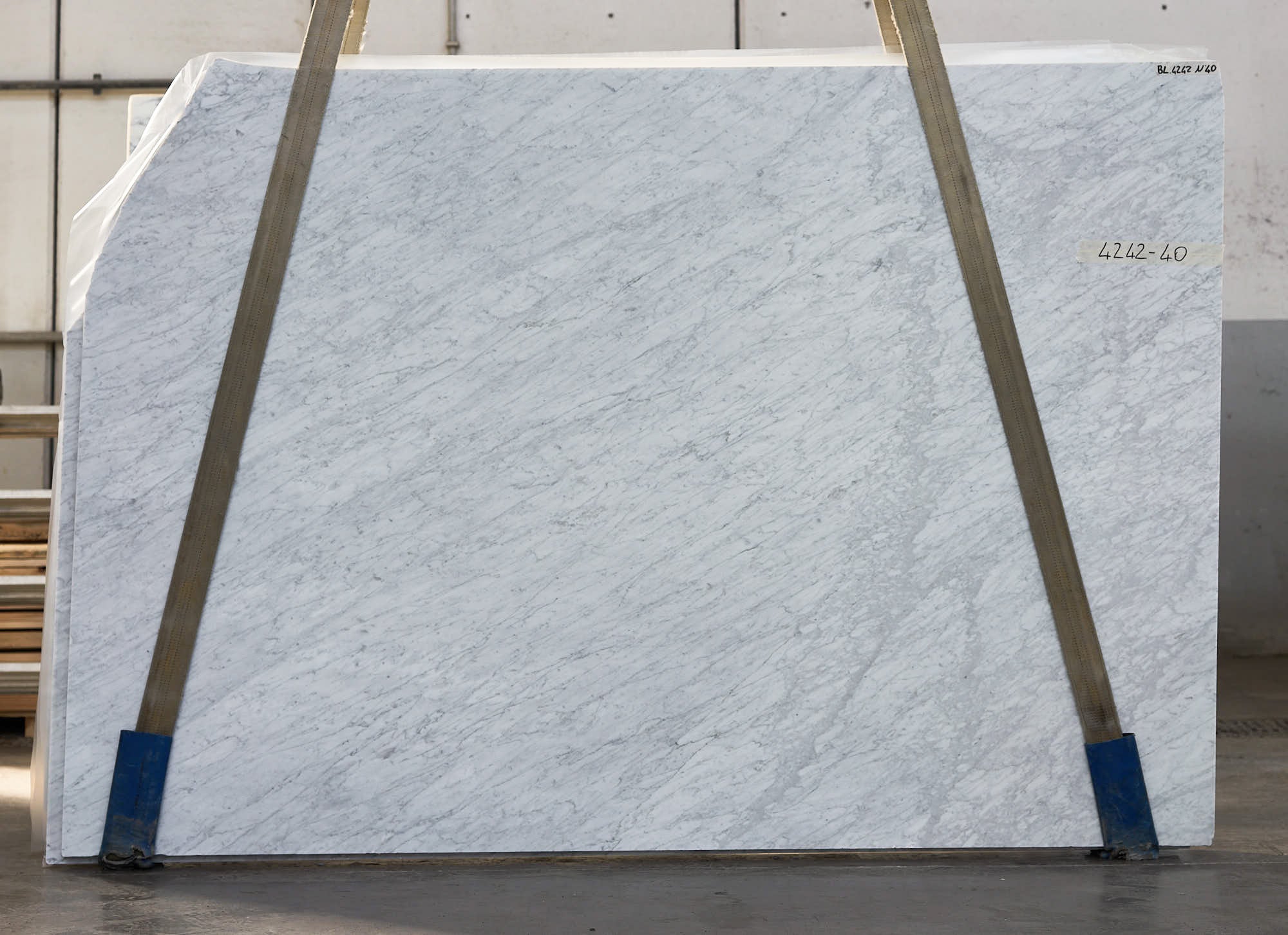 Bianco Carrara C Extra Polished 278x182