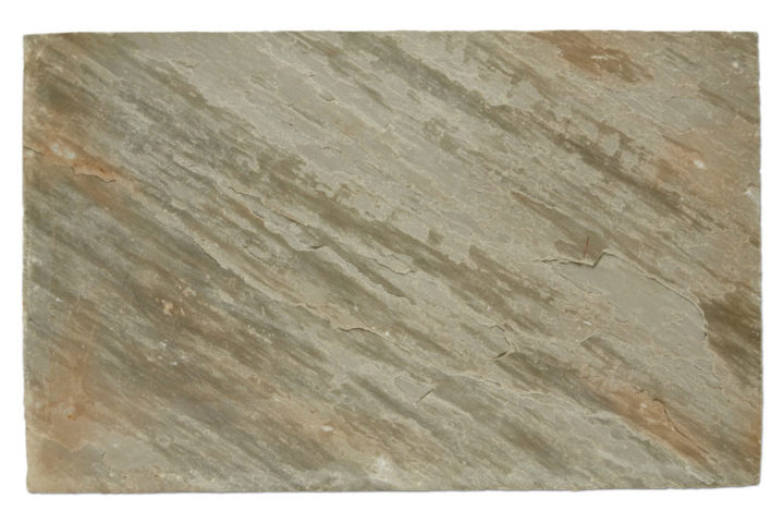 fossil-grey-riven-sandstone-lifestyle-768x512